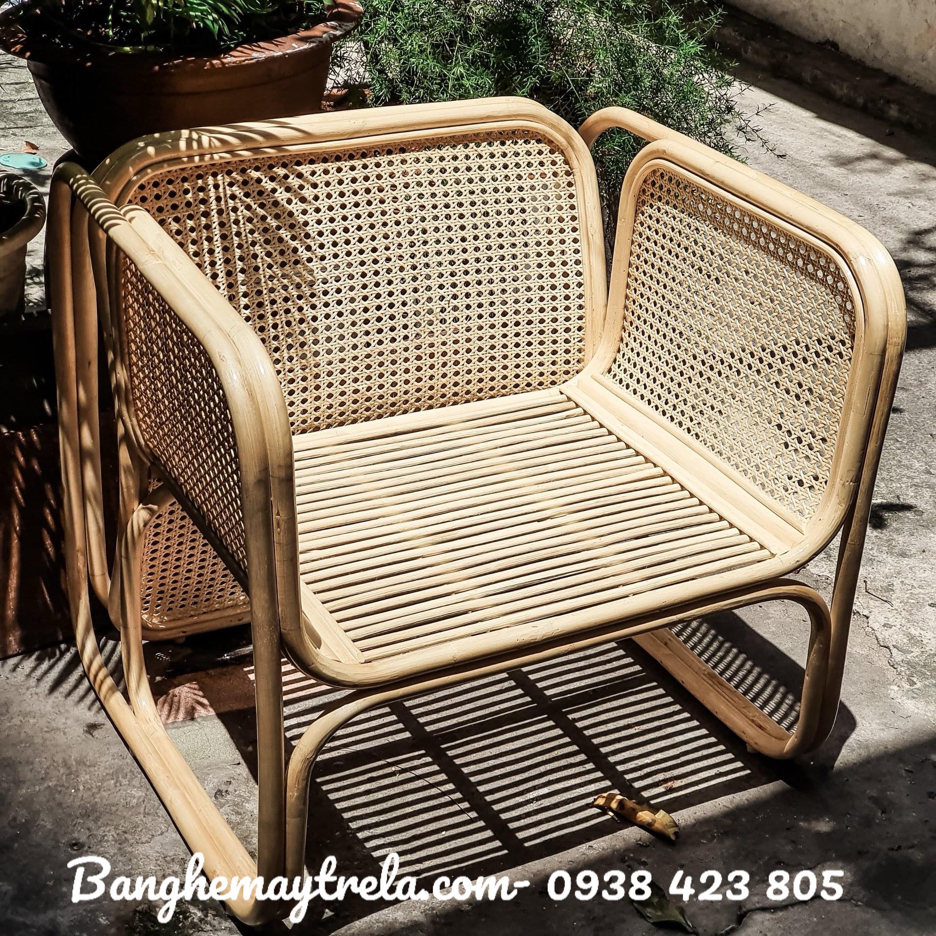 Ghế sofa vuông mắt cáo